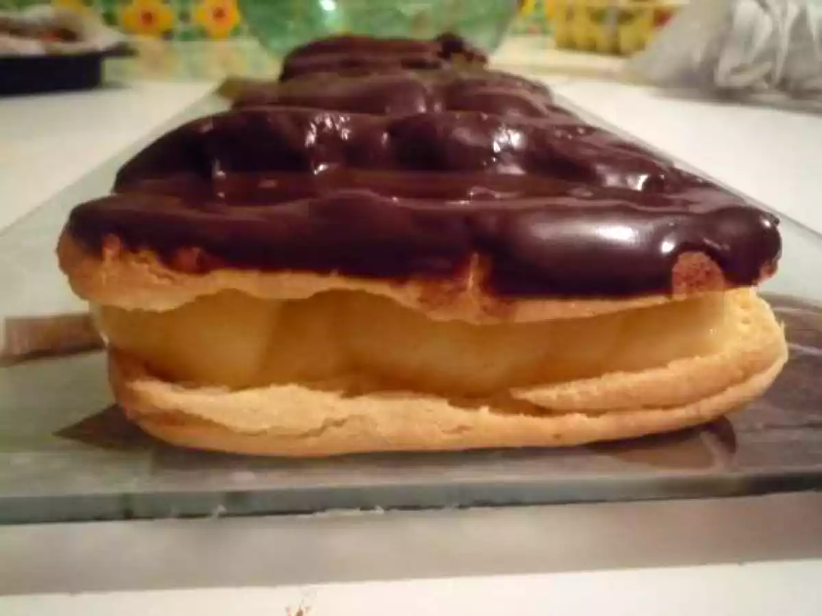 Relámpagos de crema pastelera (chocolateros)