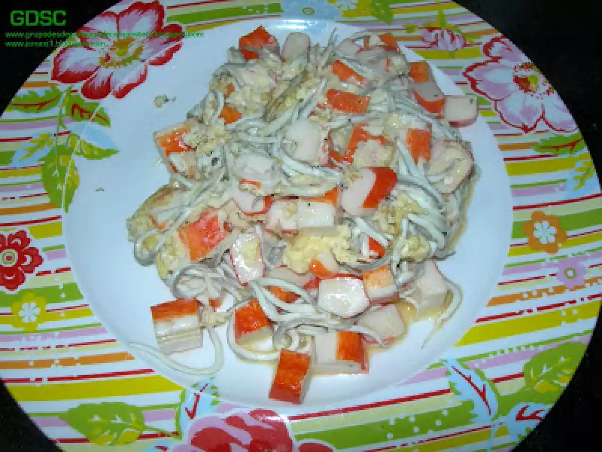 REVUELTO DE CANGREJO Y GULAS - foto 3