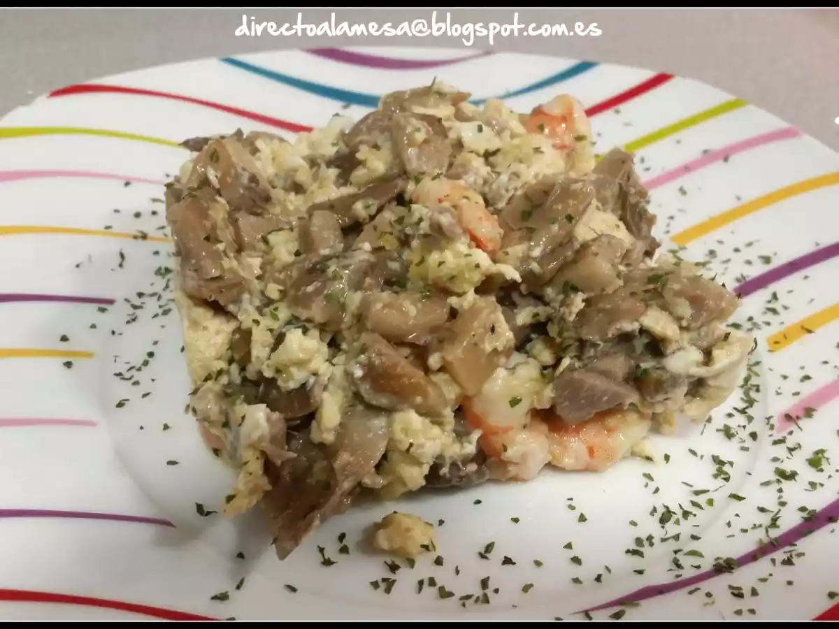 Revuelto de langostinos y setas - foto 4