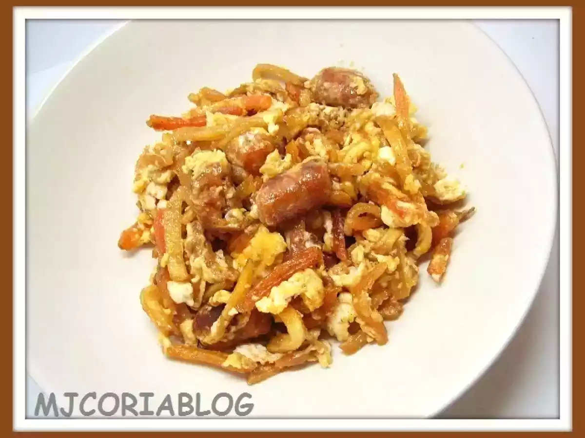 Revuelto de patatas y chistorras