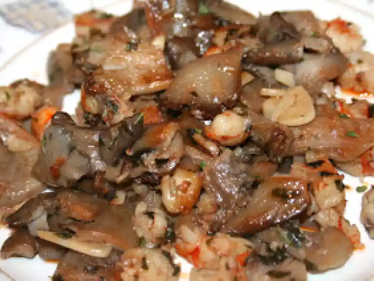 Revuelto de setas con gambones - foto 2