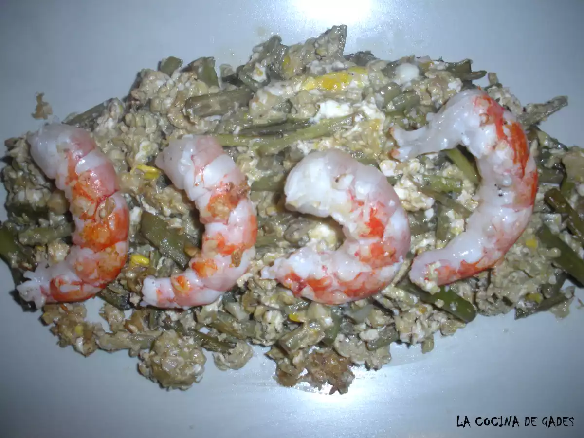 Revuelto de tagarninas con gambones