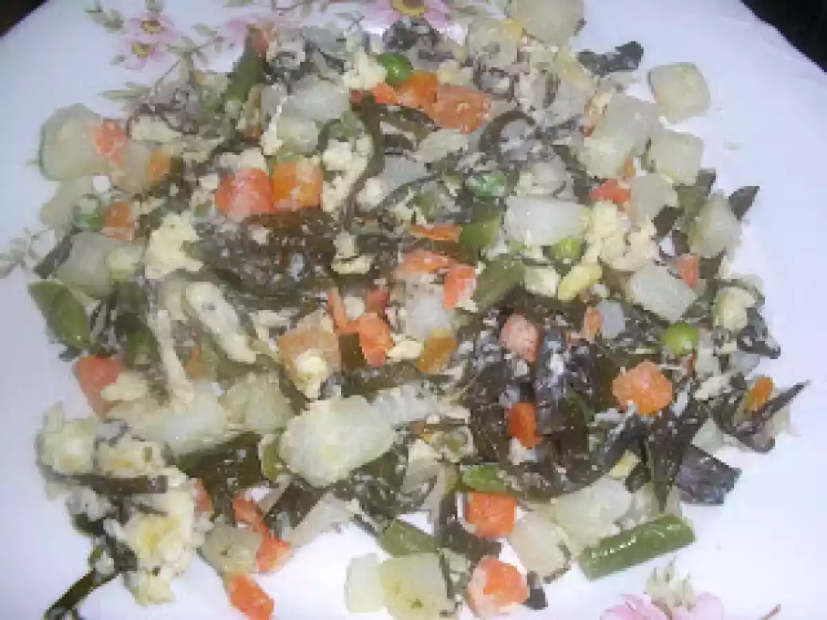 Revuelto de verdura con espaguetis del mar