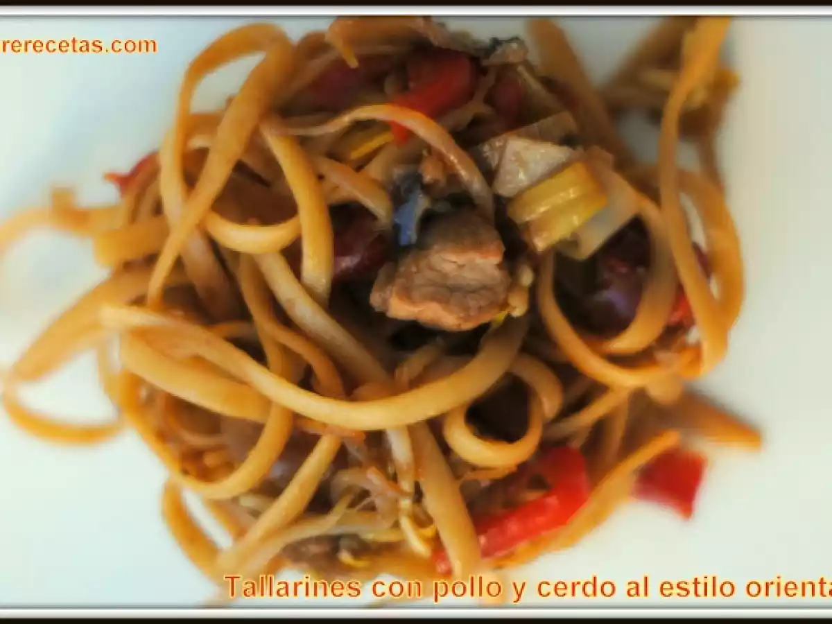 Ricos tallarines con pollo y cerdo al estilo asiático. - foto 2