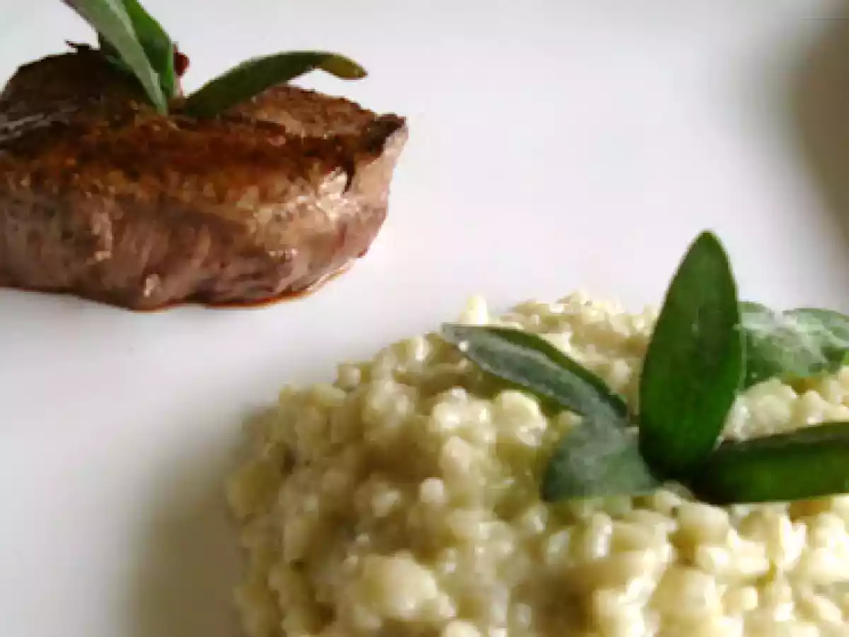 Risotto de Gorgonzola con Crujientes de Salvia