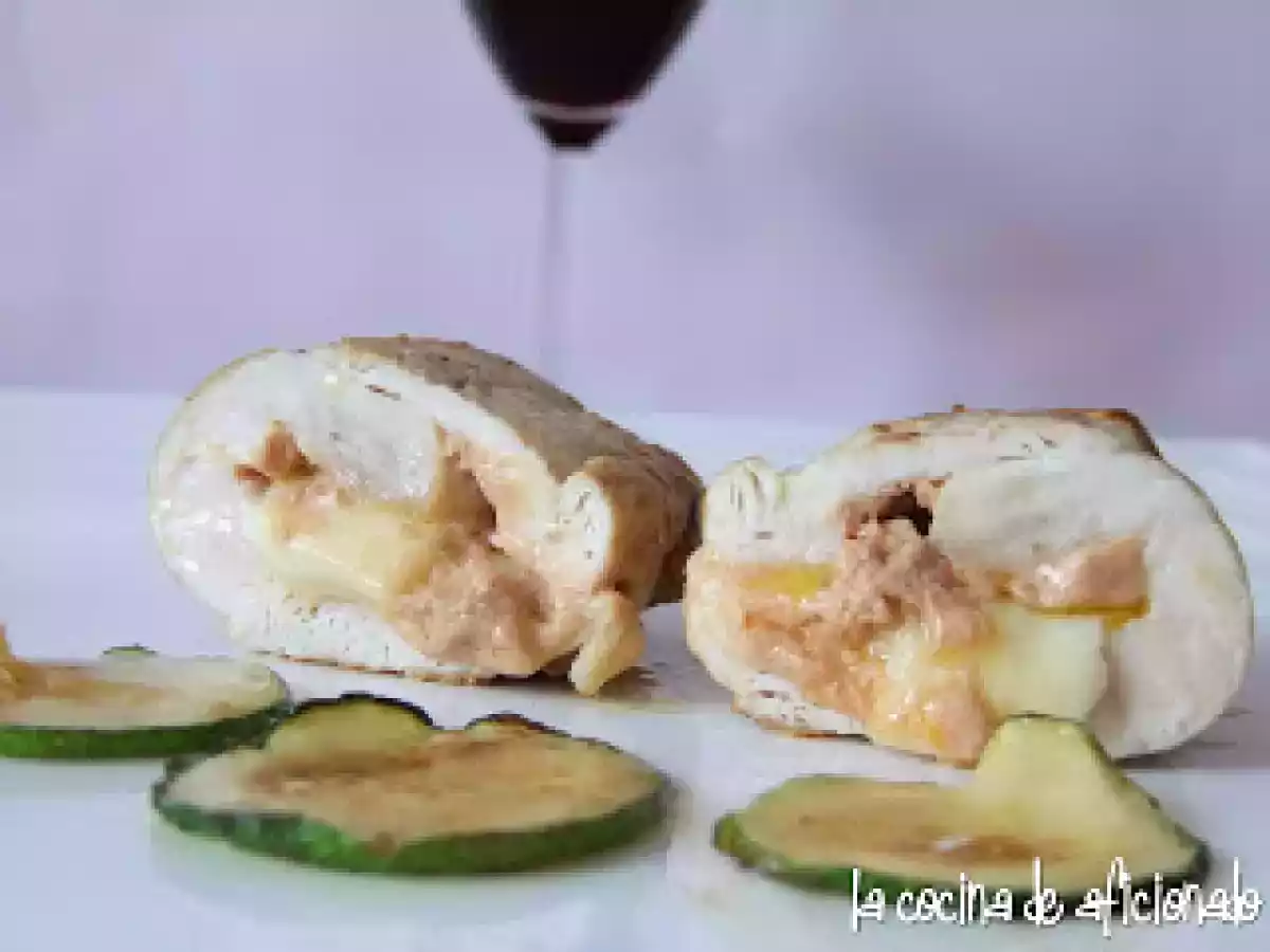 Rollito de pollo relleno de queso y foie - foto 2