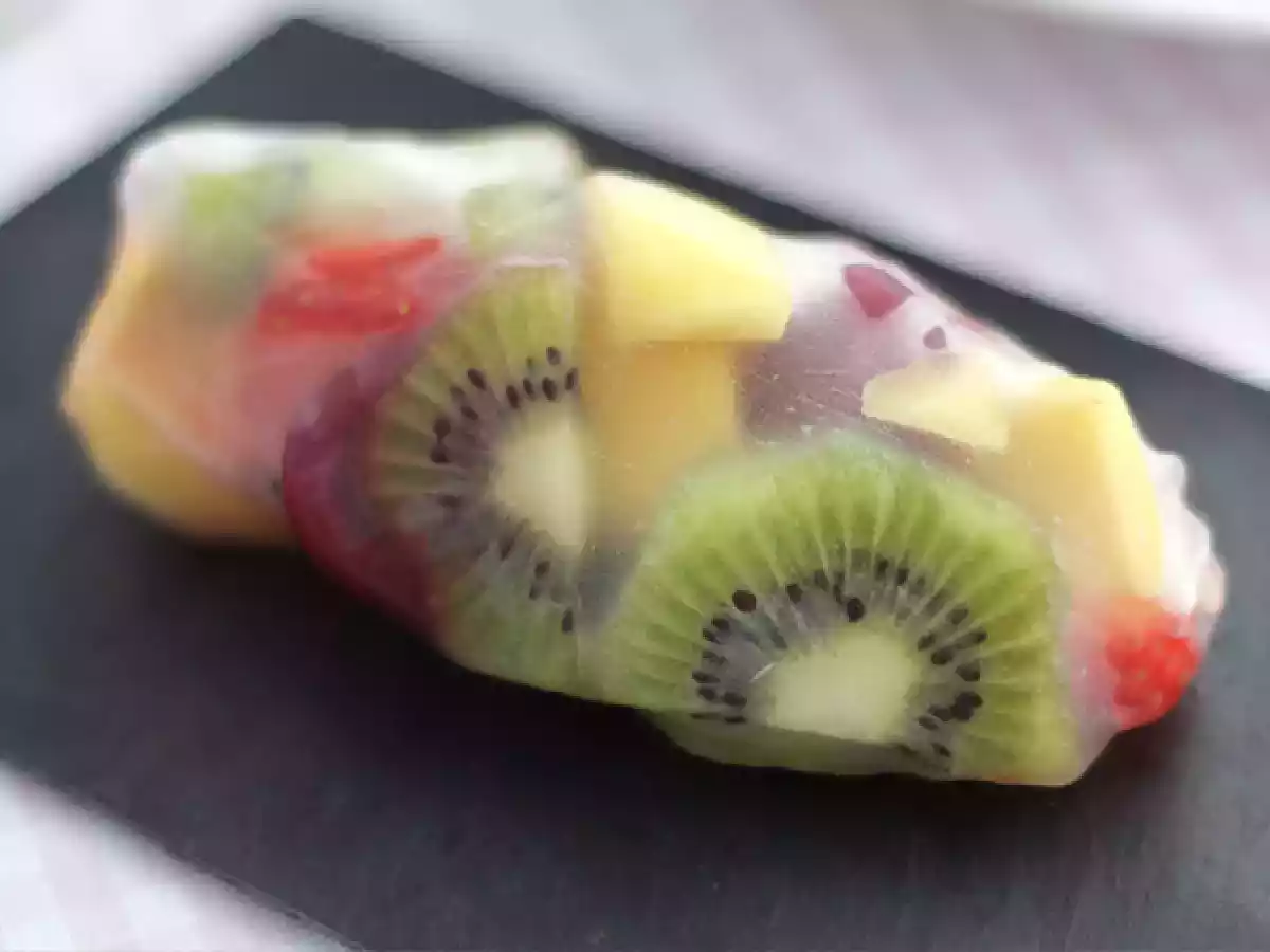 Rollito de primavera light con frutas