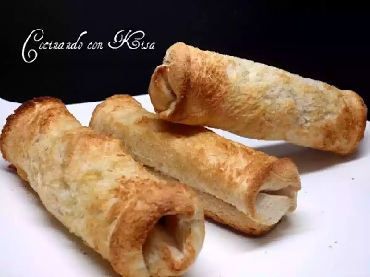 Rollitos de anchoas y queso en pan de molde