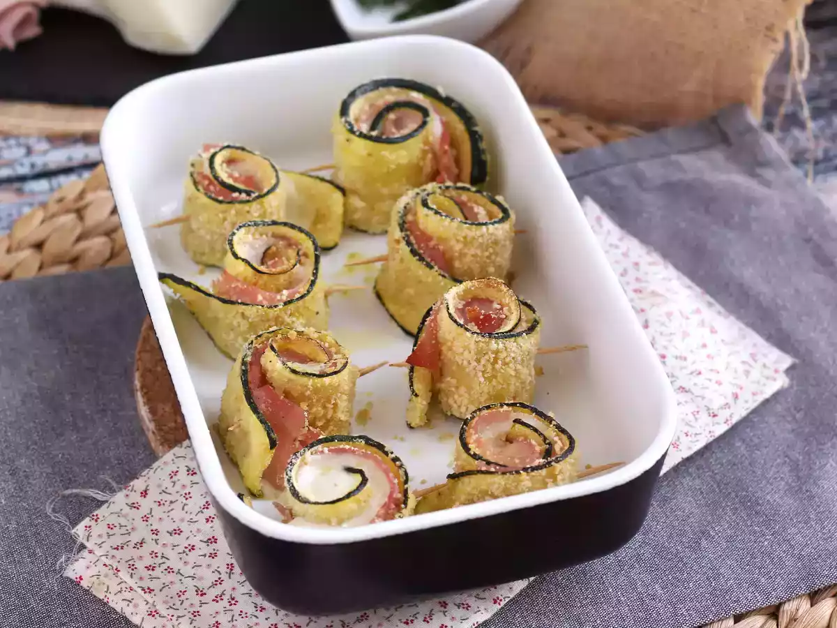 Rollitos de calabacín rellenos de jamón y queso - foto 4