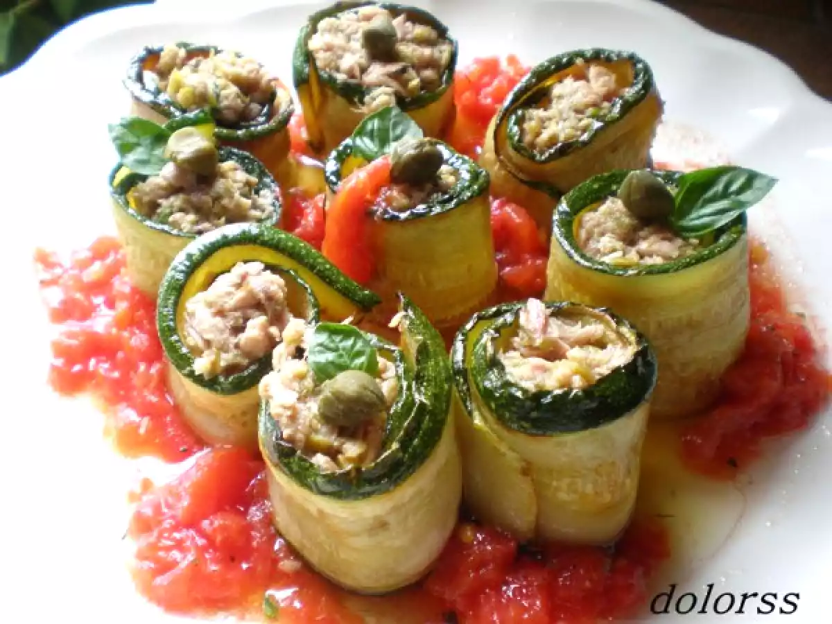 Rollitos de calabacín y atún