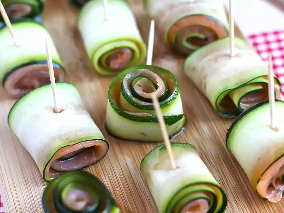 Rollitos de calabacín y salmón ahumado - foto 4