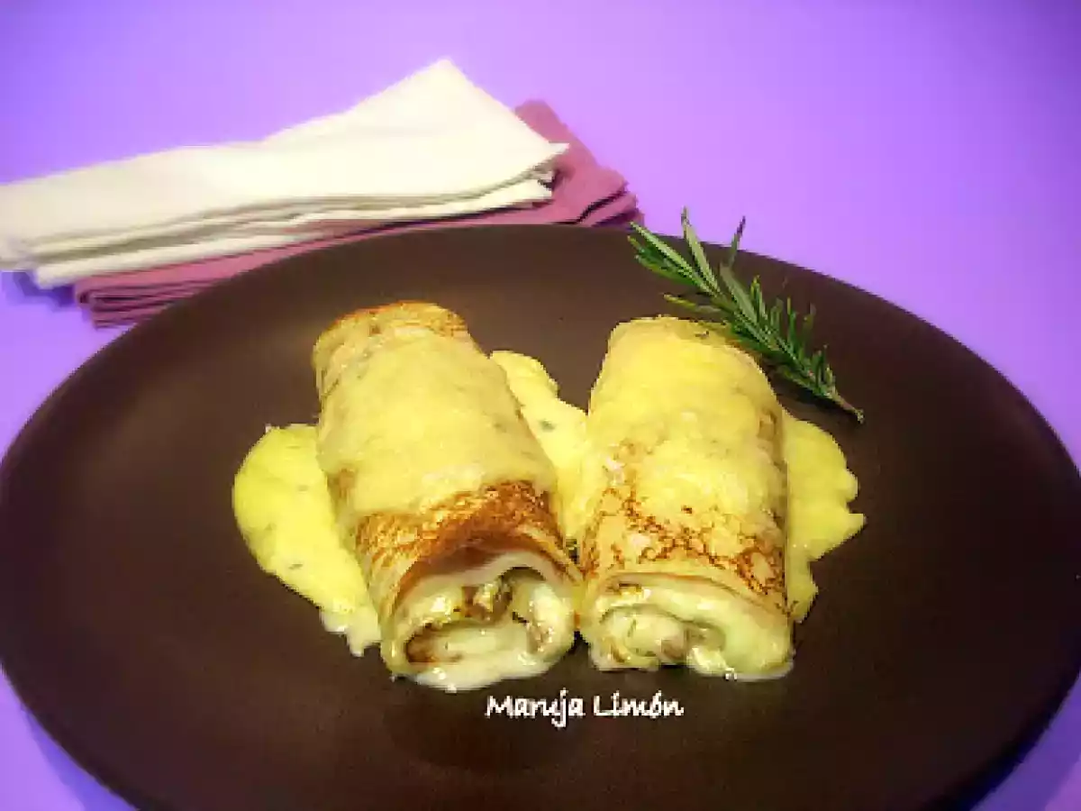 Rollitos de crepes con bechamel