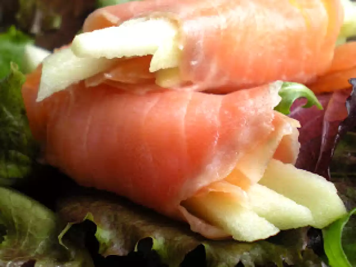 Rollitos de manzana y salmón ahumado