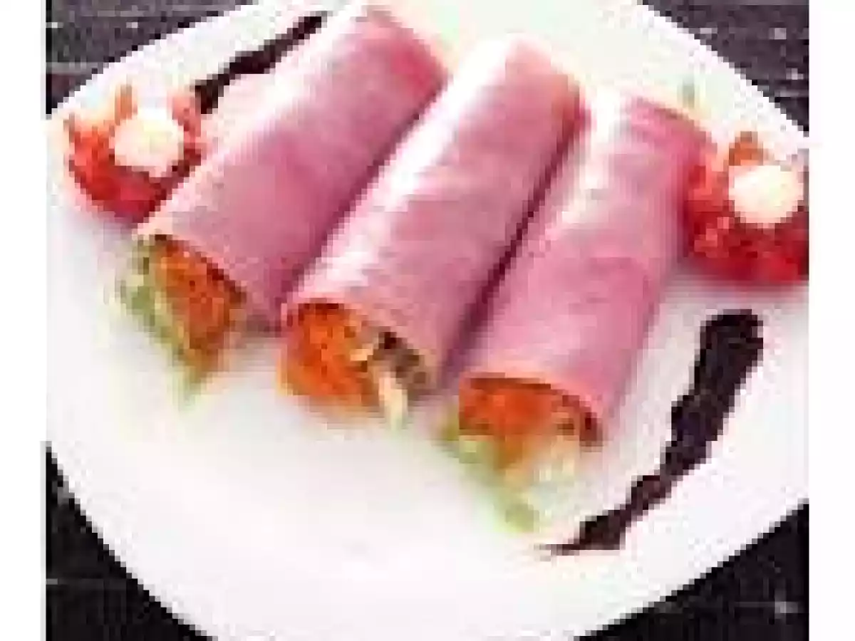 ROLLITOS DE MORTADELA