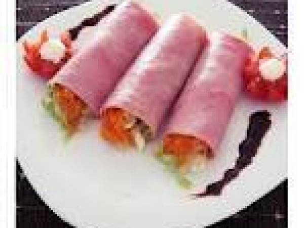 ROLLITOS DE MORTADELA