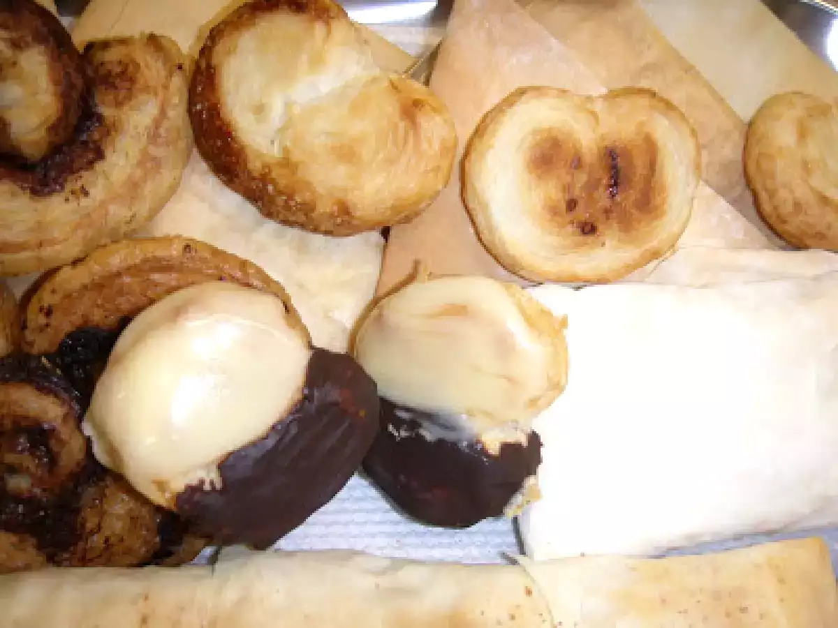 ROLLO DE PASTA FILO CON COMPOTA DE MANZANA. - foto 2