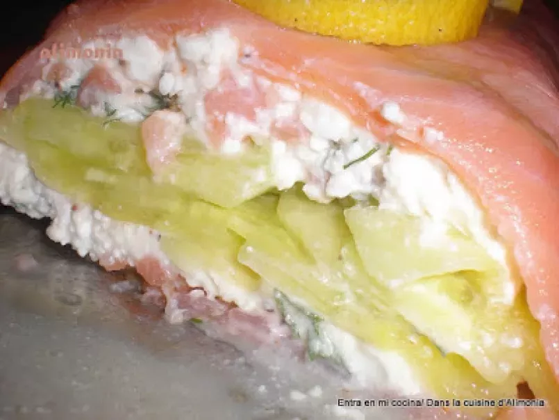 Rollo de salmon ahumado al queso fresco / Roulé de saumon fumé au fromage frais - foto 4