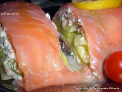 Rollo de salmon ahumado al queso fresco / Roulé de saumon fumé au fromage frais - foto 3