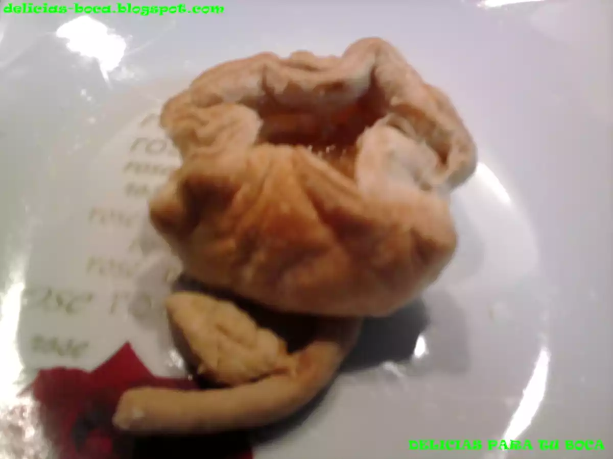 ROSA DE HOJALDRE RELLENA - foto 2