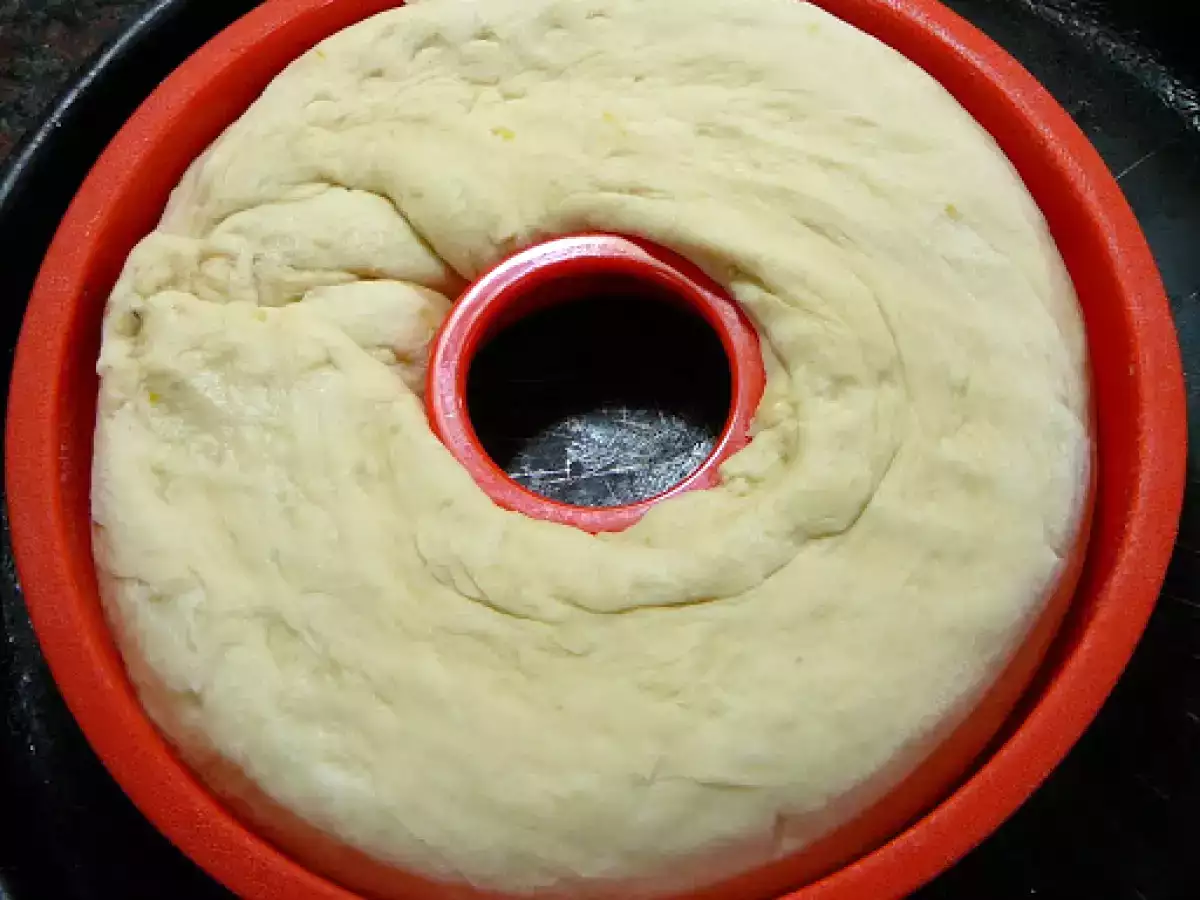 Rosca de Pascua rellena