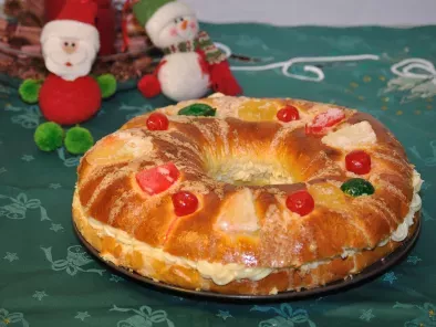 Roscón de Reyes relleno de crema