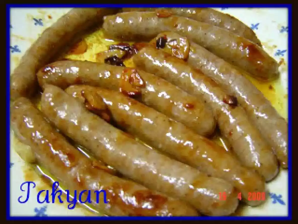 SALCHICHAS AL AJILLO