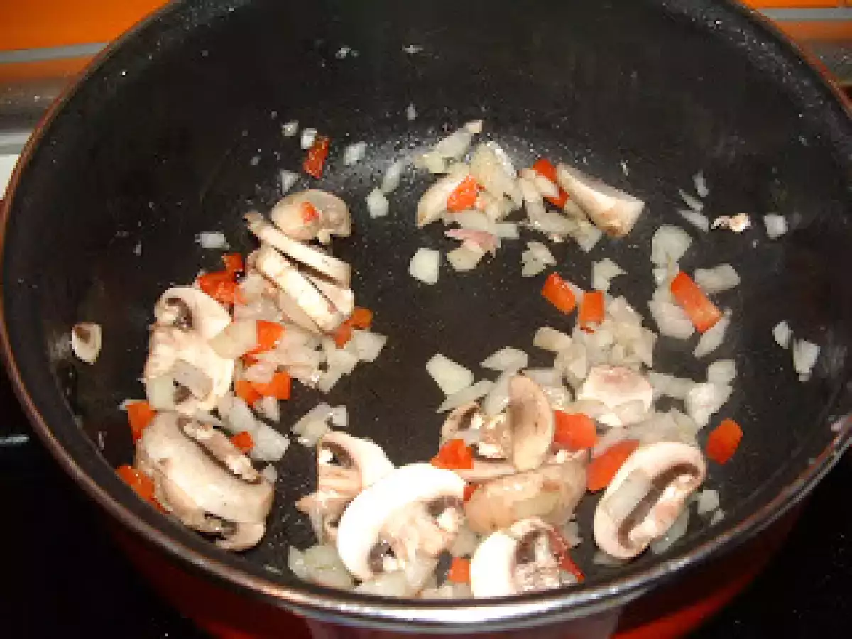 SALCHICHAS GUISADAS - foto 2