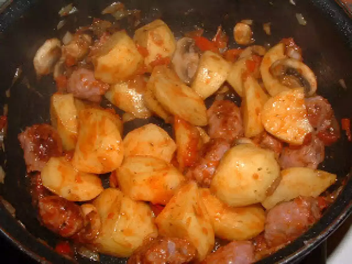 SALCHICHAS GUISADAS - foto 3