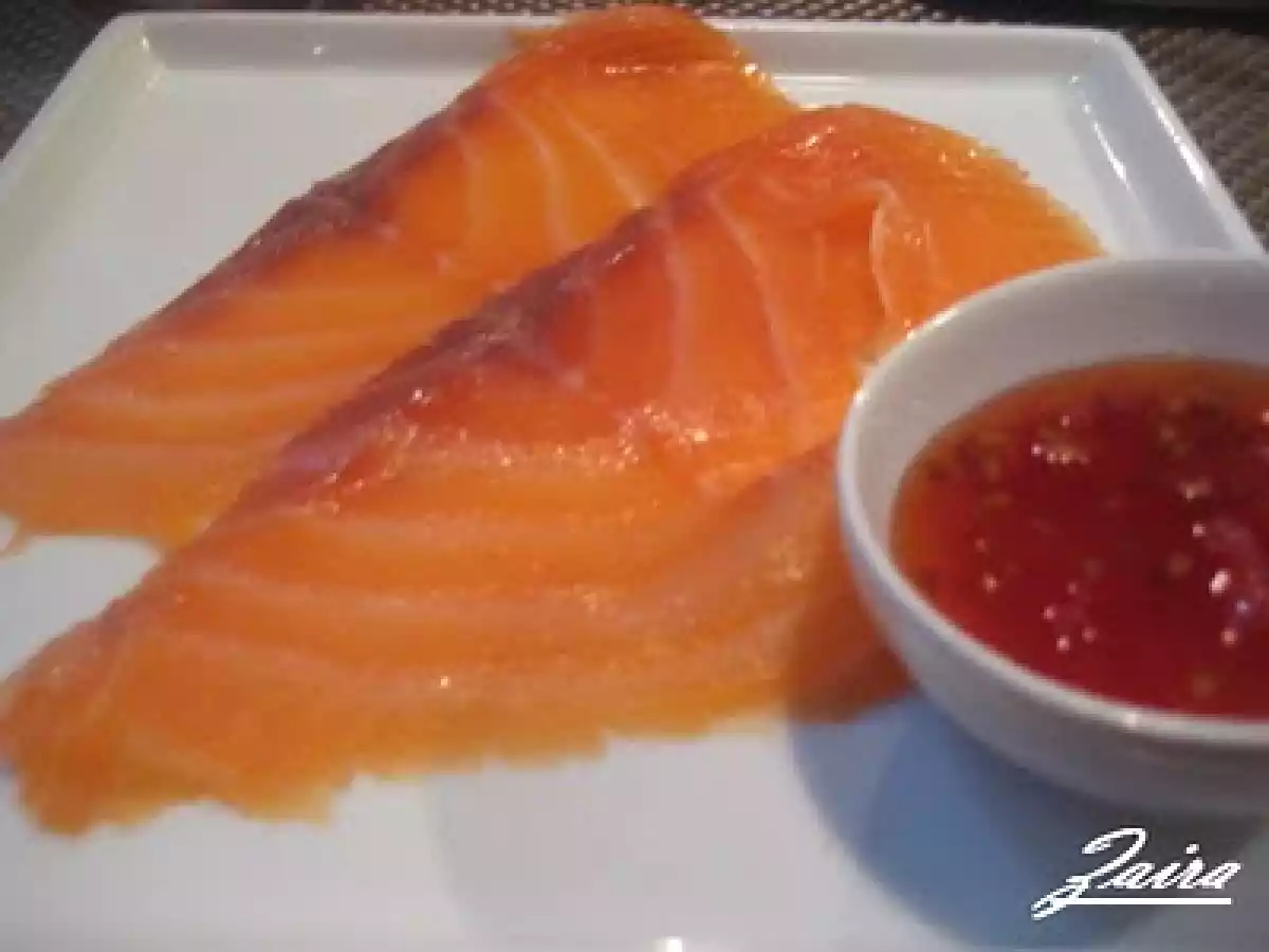 Salmón ahumado con mermelada de tomate - foto 2