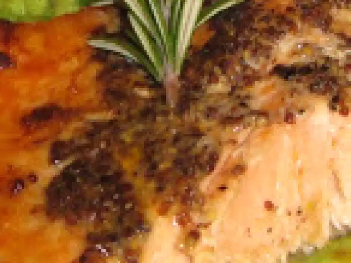 Salmón al horno con puré de arvejas