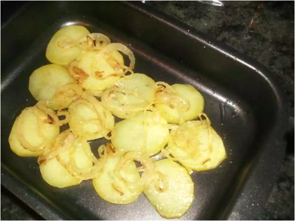 SALMON AL HORNO SOBRE UNA RICA CAMA - foto 4