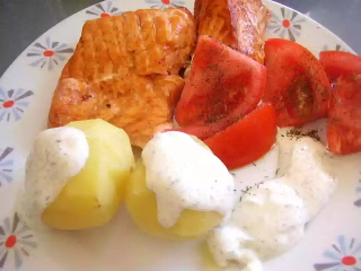 SALMÓN AL LIMÓN CON SALSA DE YOGUR GRIEGO - foto 2