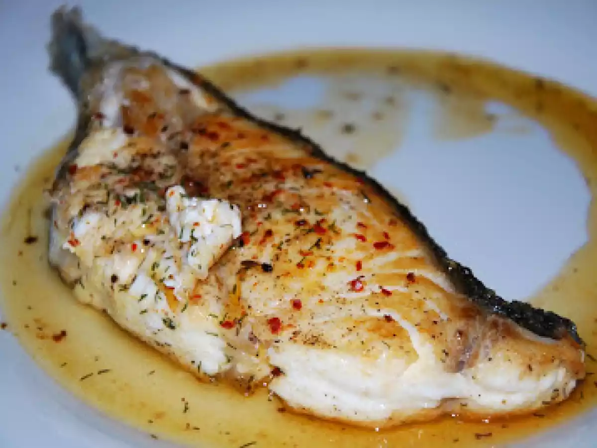 Salmón blanco (o eso creo) a la plancha