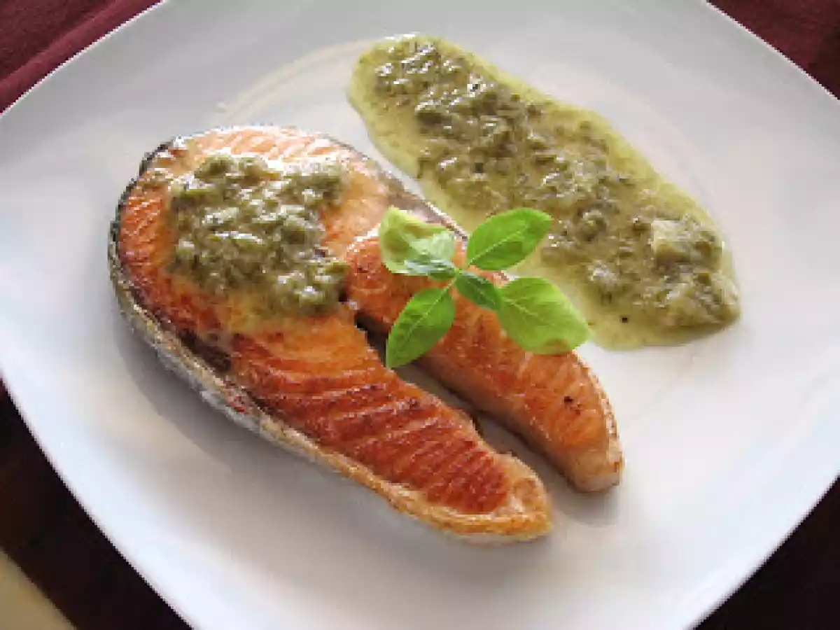 Salmón con Alcaparras a los aromas de Limón y Tomillo