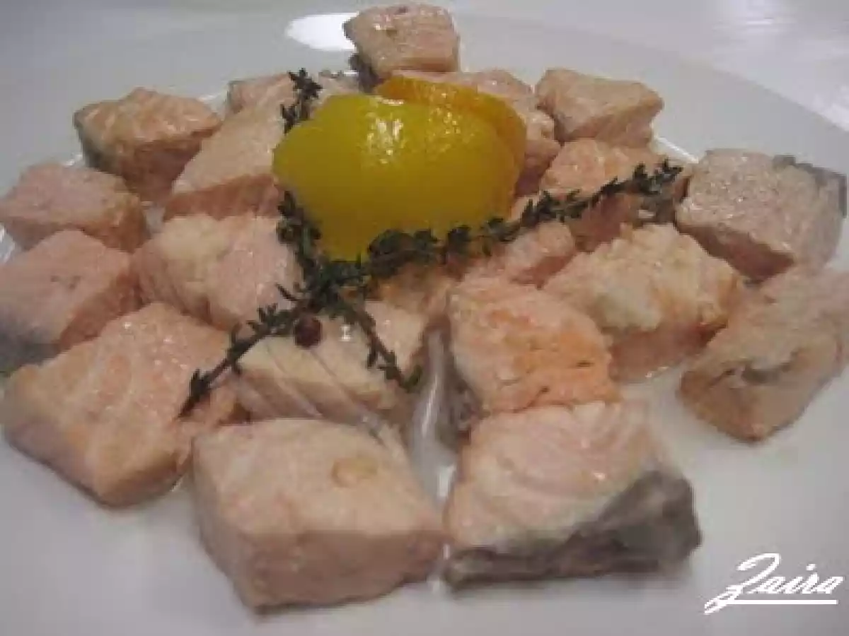 Salmón en adobo frío de cítricos y tomillo