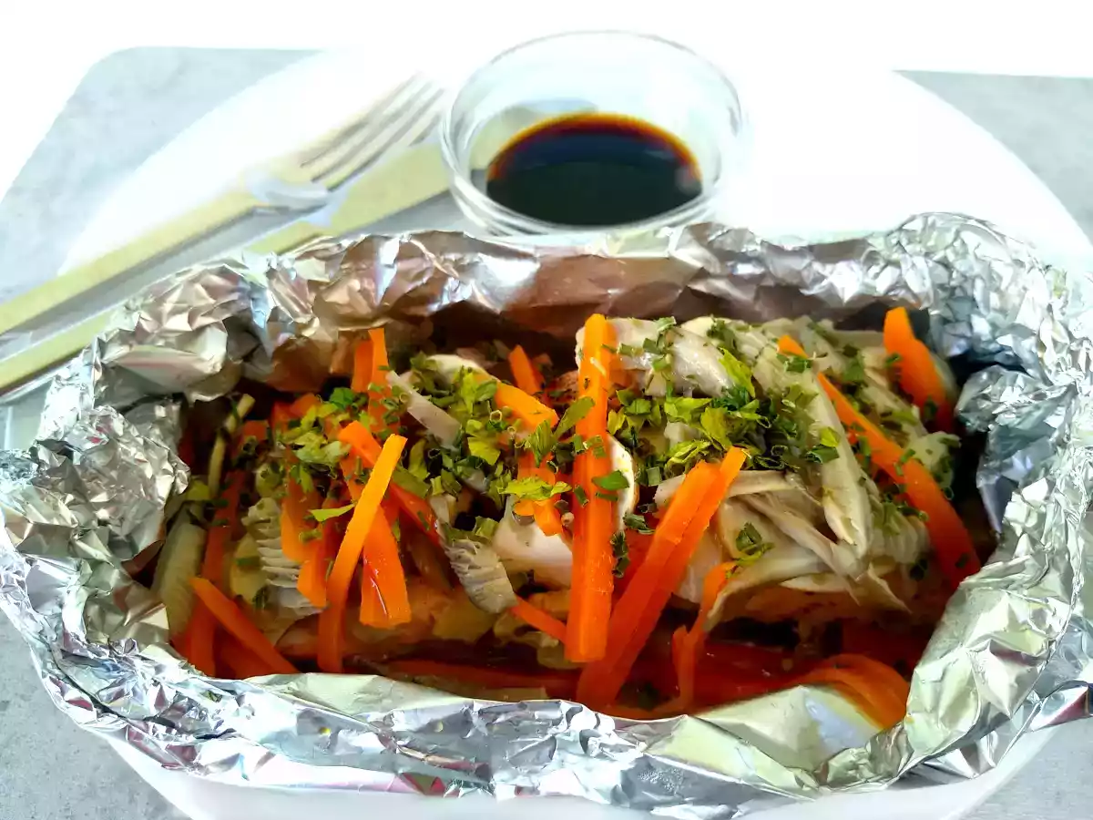 Salmón en papillote cocinado en sartén