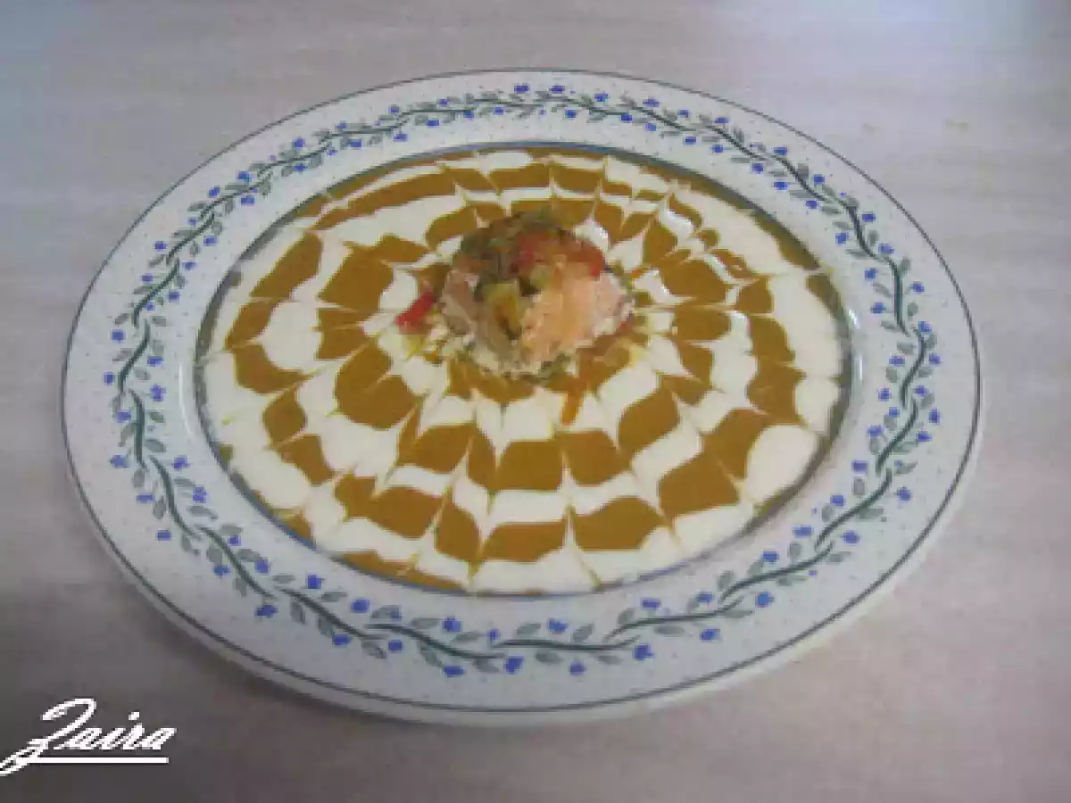 Salmón en papillote con verduritas y salsa de yogur