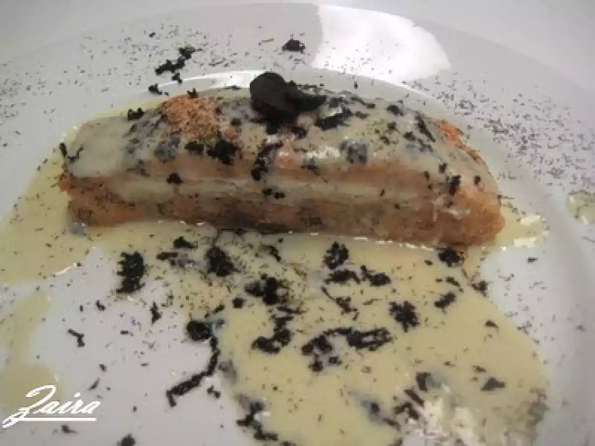 Salmón en su jugo con salsa de trufas - foto 3