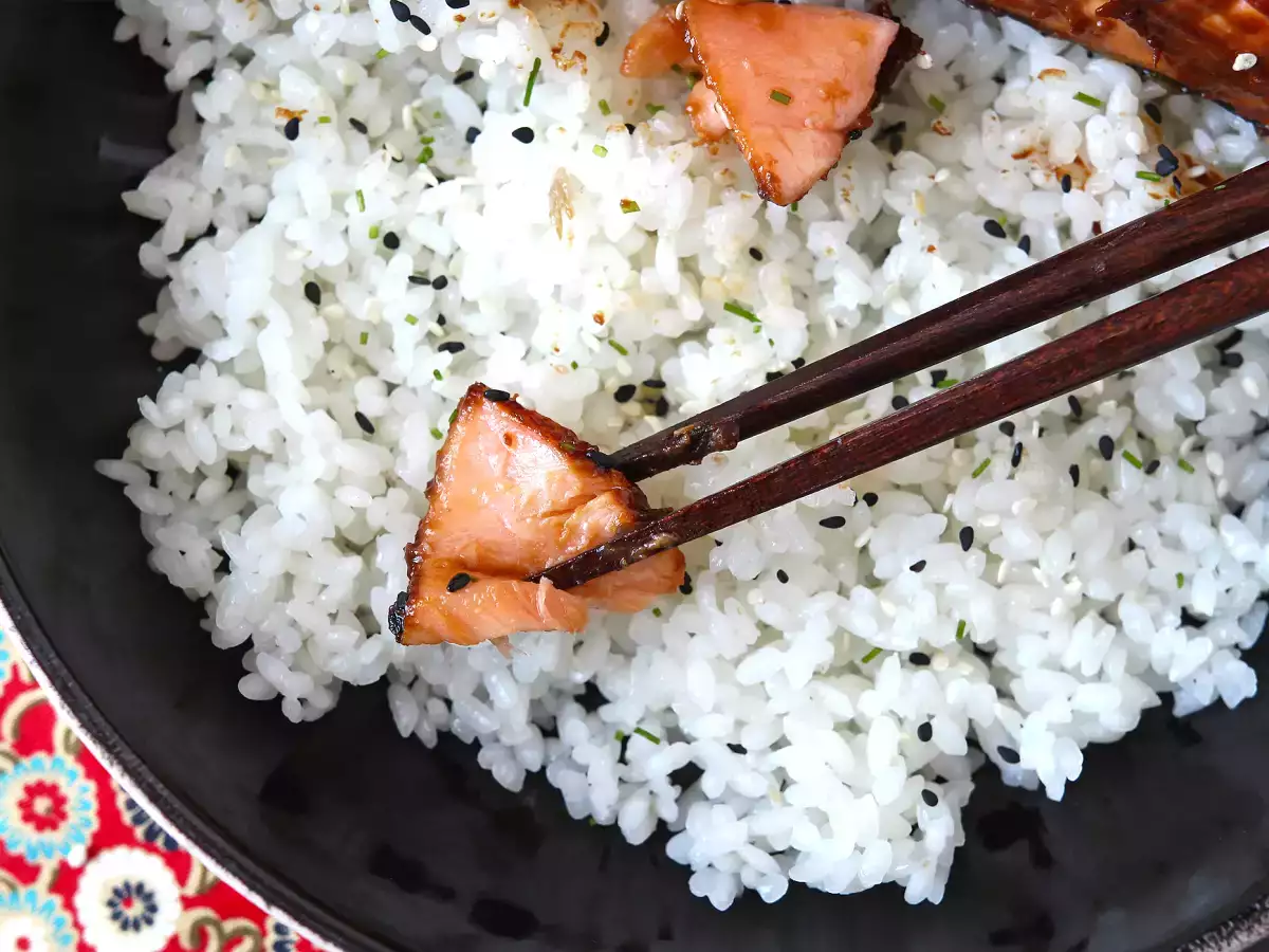 Salmón marinado con miso: la receta japonesa fácil para darle un giro al salmón de siempre - foto 3