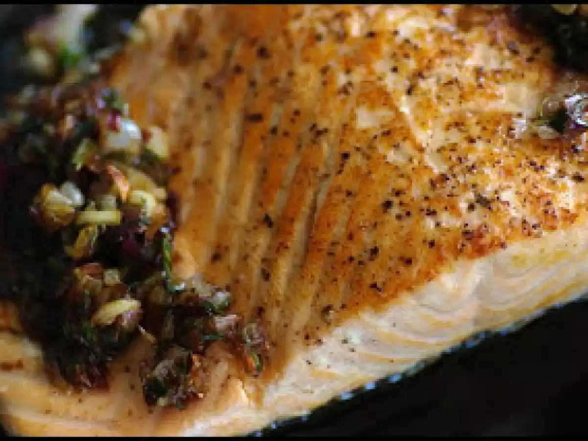 Salmón sazonado a la plancha