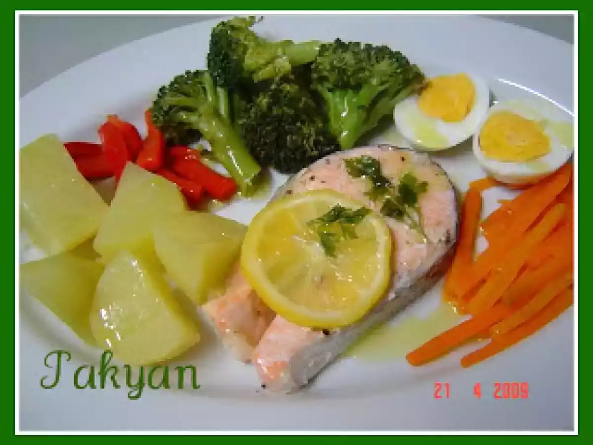 SALMON, VERDURAS Y CREMA DE VERDURAS AL VAROMA THERMOMIX
