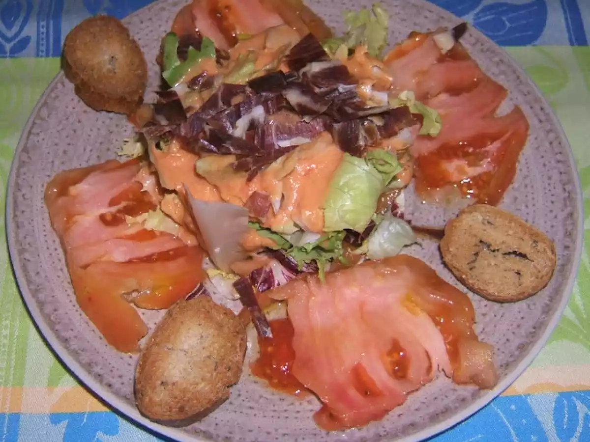 Salmorejo en ensalada con jamón ibérico - foto 2