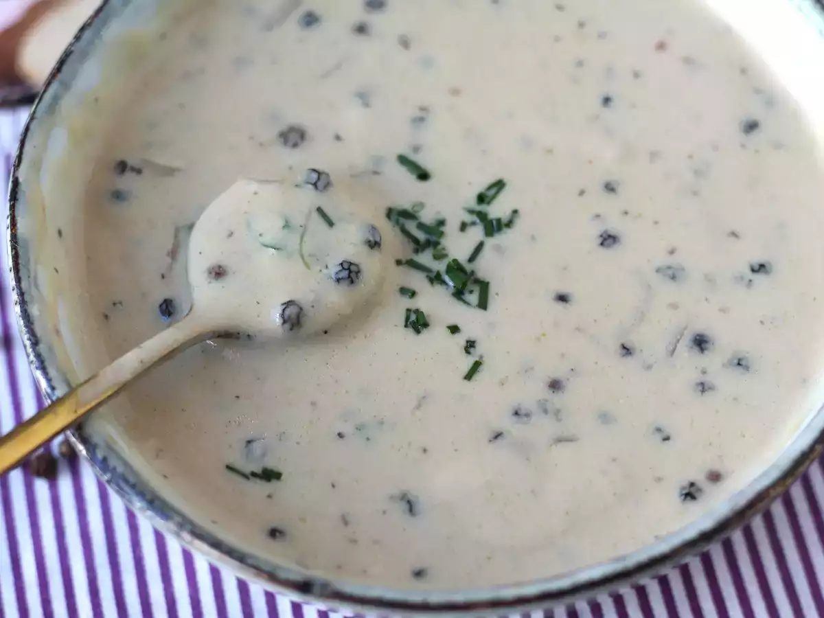 Salsa a la pimienta casera: cremosa, muy aromática ideal para acompañar carnes