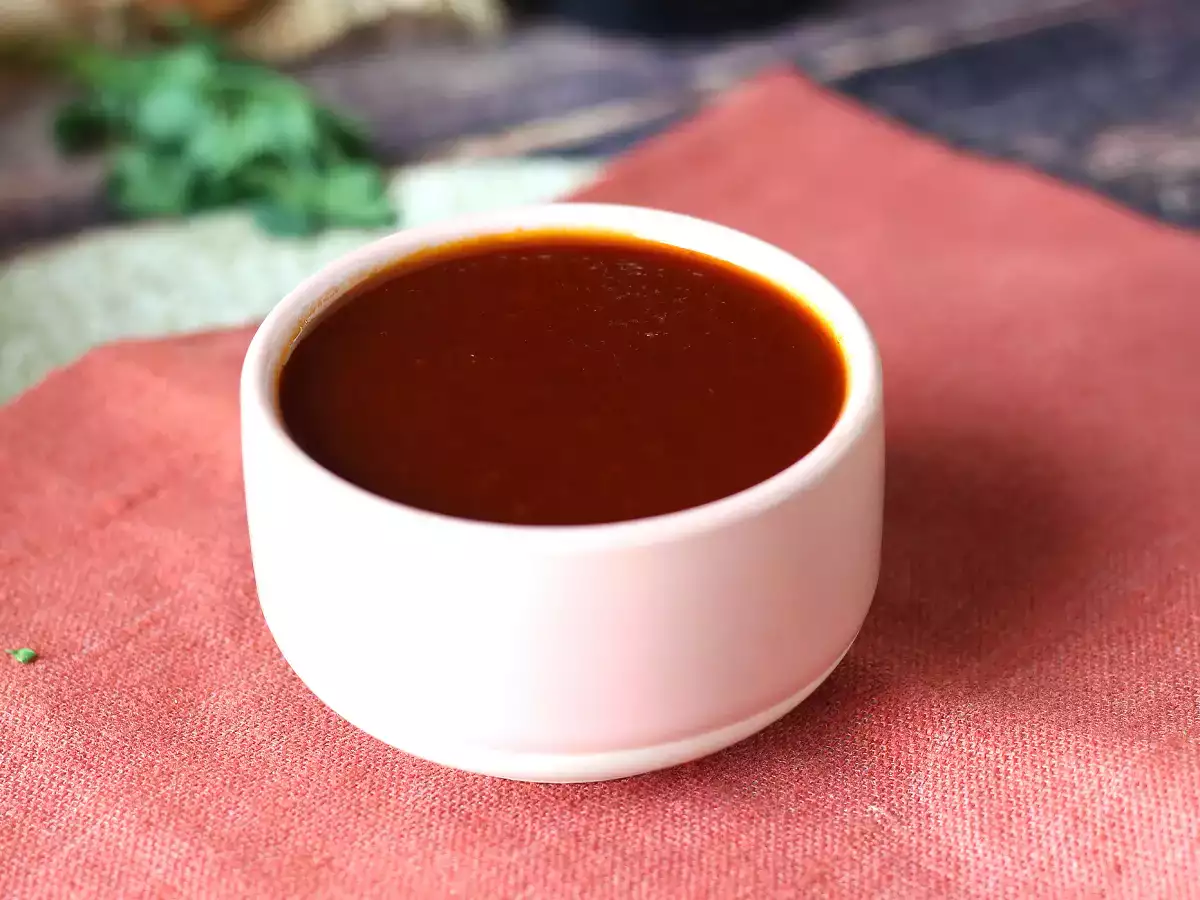 Salsa barbacoa agridulce casera: densa, ahumada y perfecta para glasear