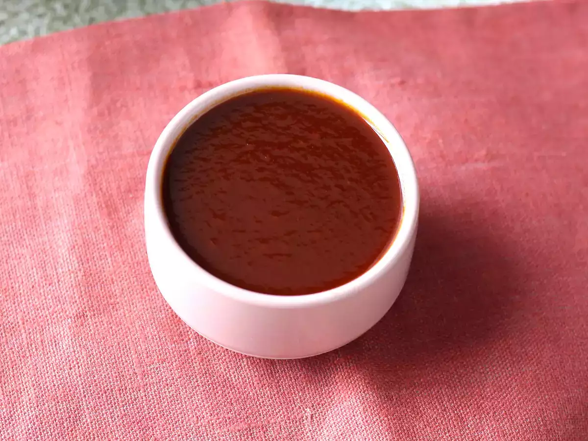 Salsa barbacoa agridulce casera: densa, ahumada y perfecta para glasear - foto 5