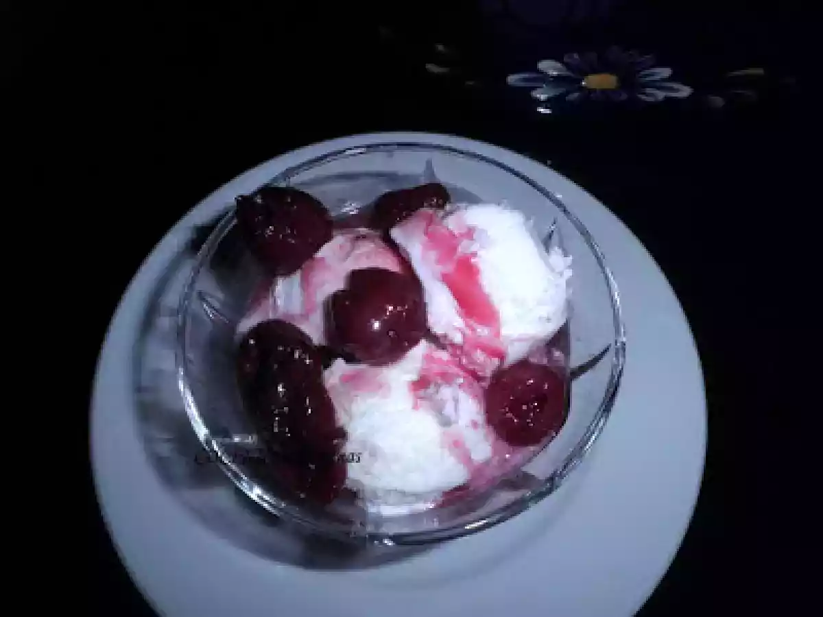 Salsa de cerezas y frambuesas al vino tinto. - foto 2