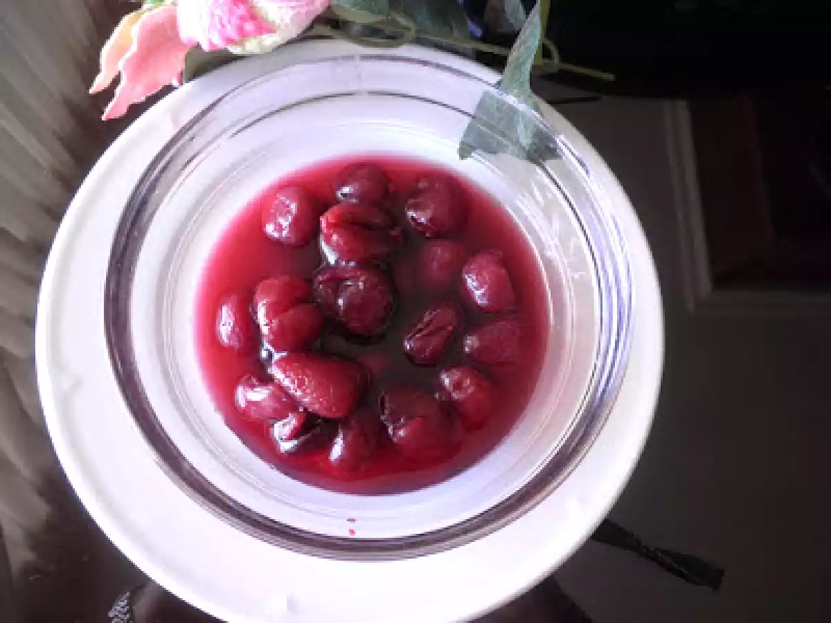 Salsa de cerezas y frambuesas al vino tinto. - foto 3