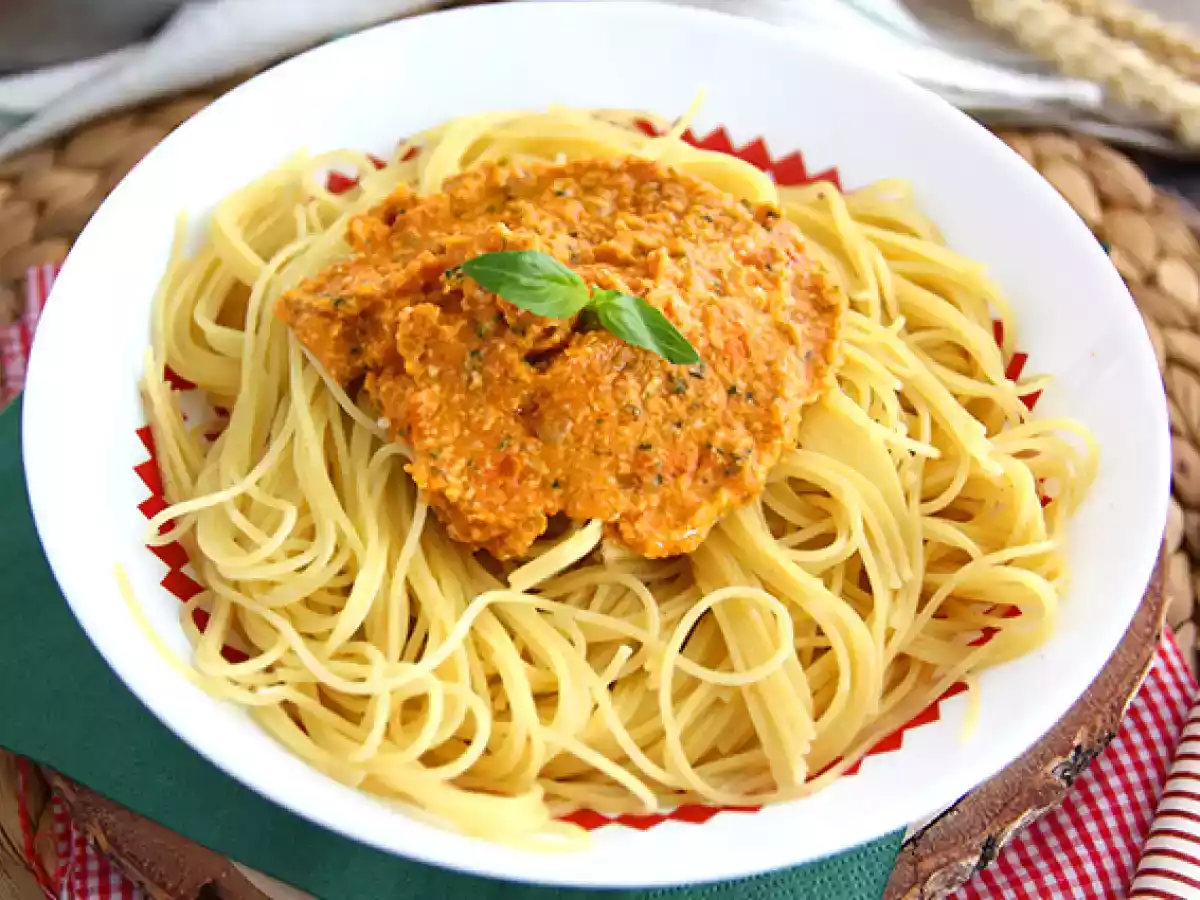 Salsa de pesto rojo fácil