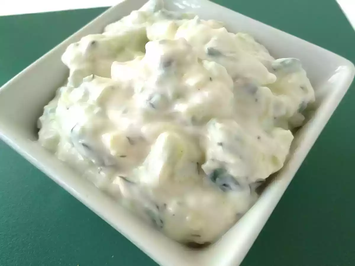 Salsa griega tzatziki
