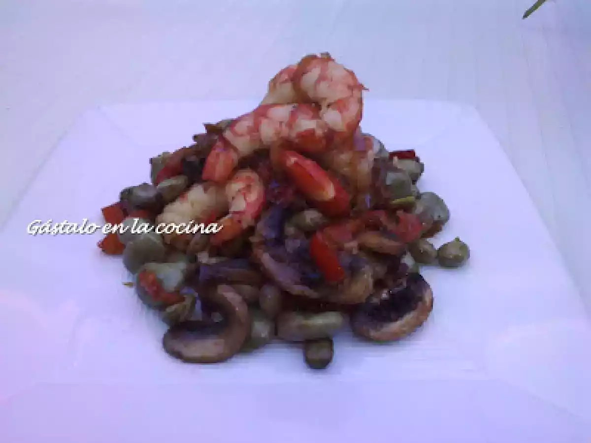 SALTEADO DE HABAS Y GAMBAS - foto 3